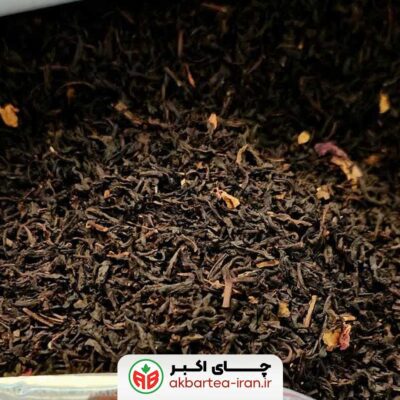 چای سیاه ممتاز توت فرنگی اکبر(500 گرمی)